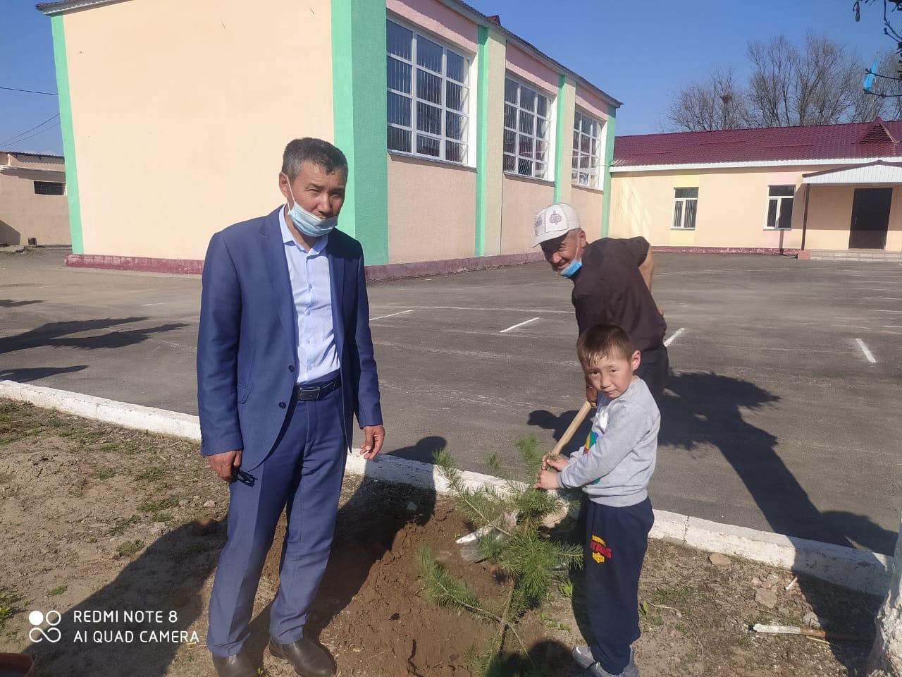 Мектепті безендіру